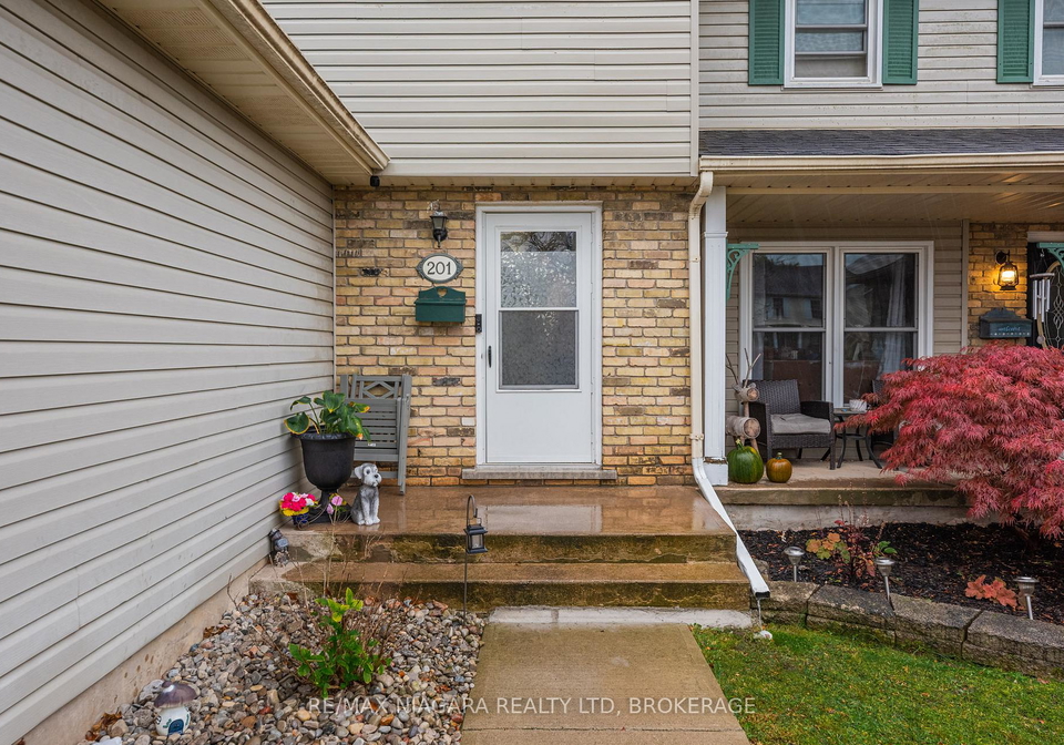 201-windsor-street-welland-ontario-x12833394