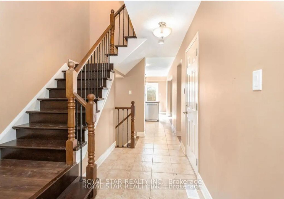 86-meadowwood-crescent-hamilton-ontario-x12833700