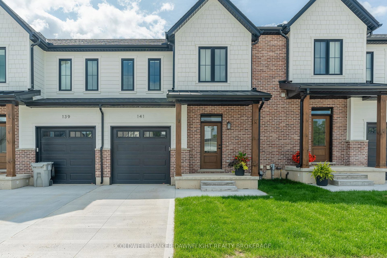 147-scotts-drive-lucan-biddulph-ontario-x12833764