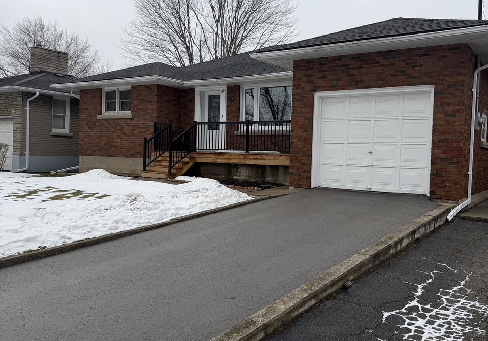 59-cameron-avenue-welland-ontario-x12833850