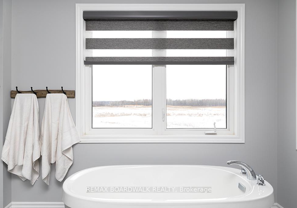 353-sweetclover-way-ottawa-ontario-x12833856