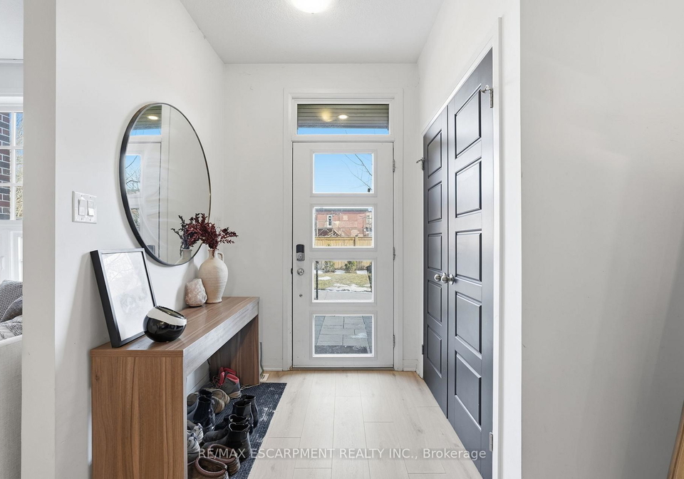 12-blanshard-street-hamilton-ontario-x12833920