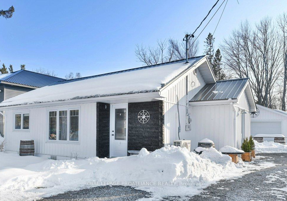 21569-loyalist-parkway-prince-edward-county-ontario-x12834254