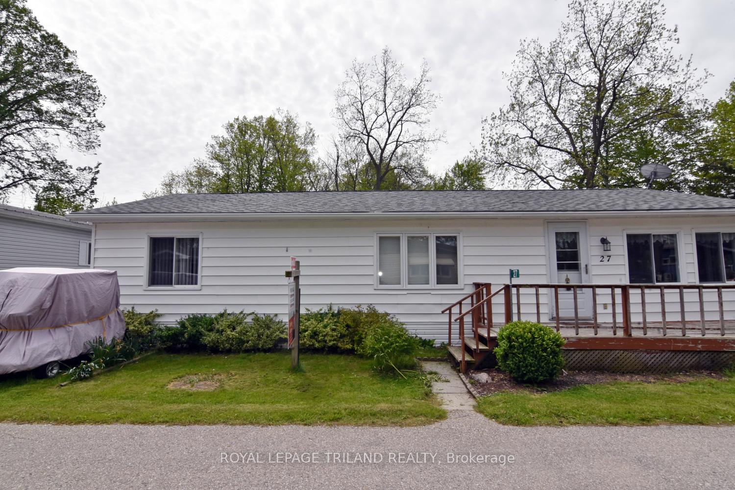 9385-ipperwash-road-lambton-shores-ontario-x12834382