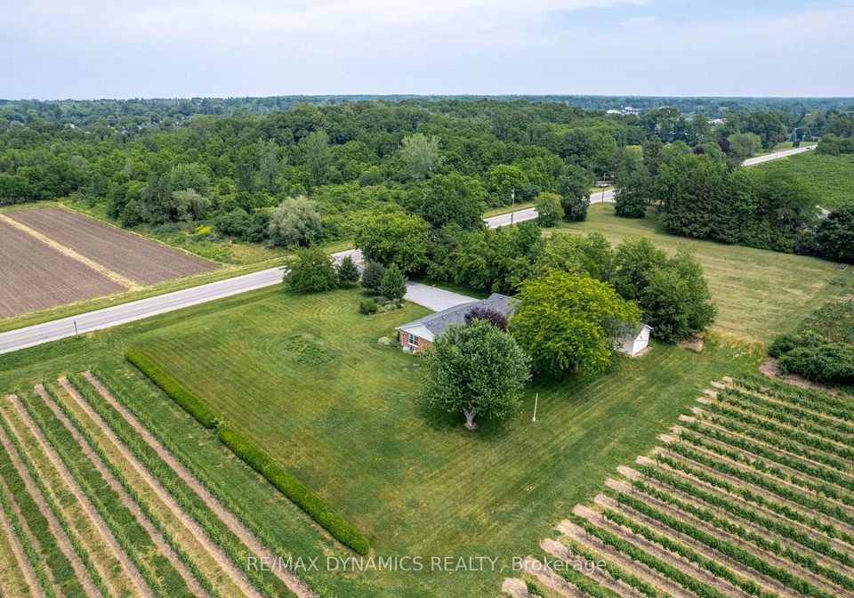 1301-east-west-line-niagara-on-the-lake-ontario-x12834858