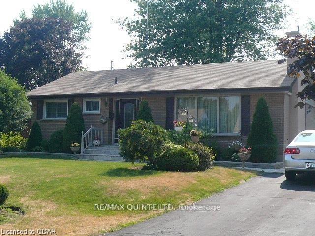 42-fourth-avenue-quinte-west-ontario-x12835172