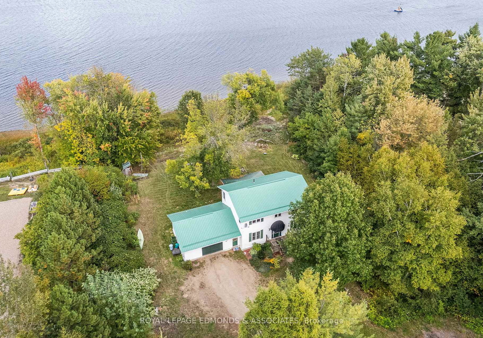 1095-mountainview-drive-laurentian-valley-ontario-x12835588
