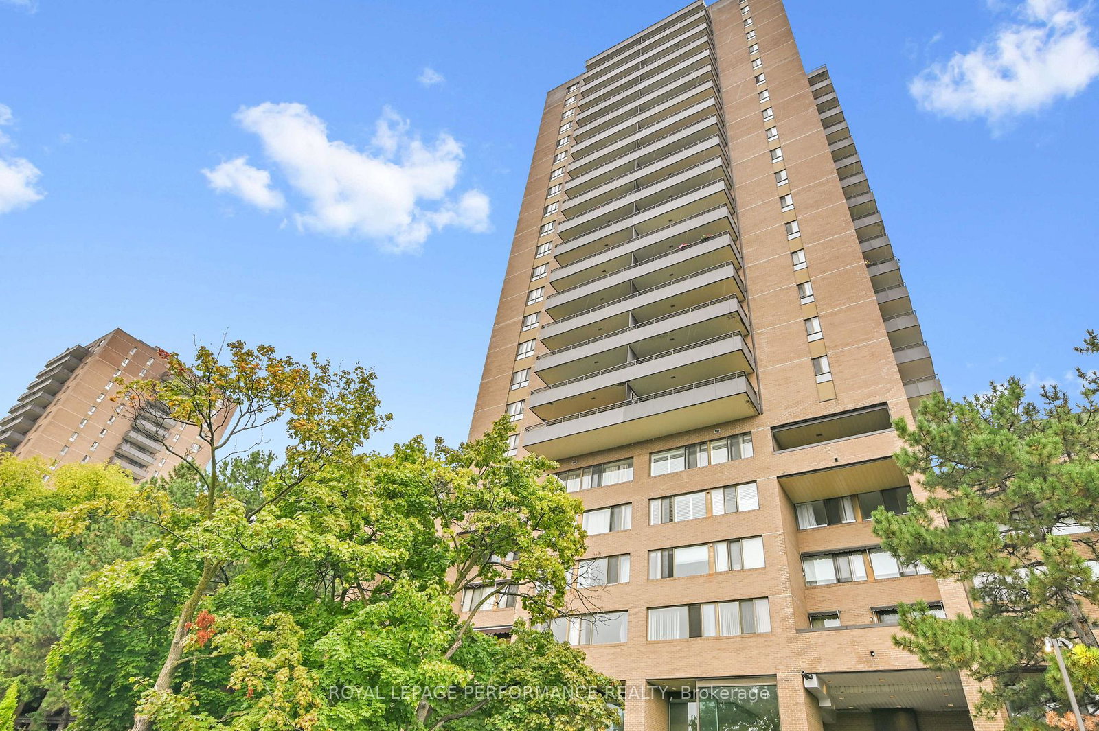 515-st-laurent-boulevard-ottawa-ontario-x12835850