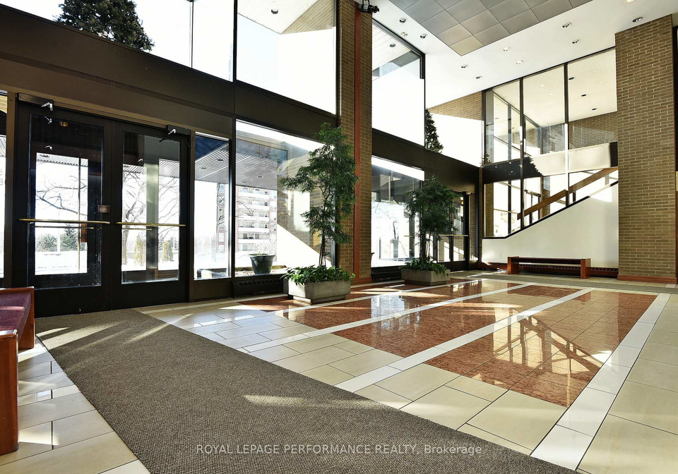 515-st-laurent-boulevard-ottawa-ontario-x12835850