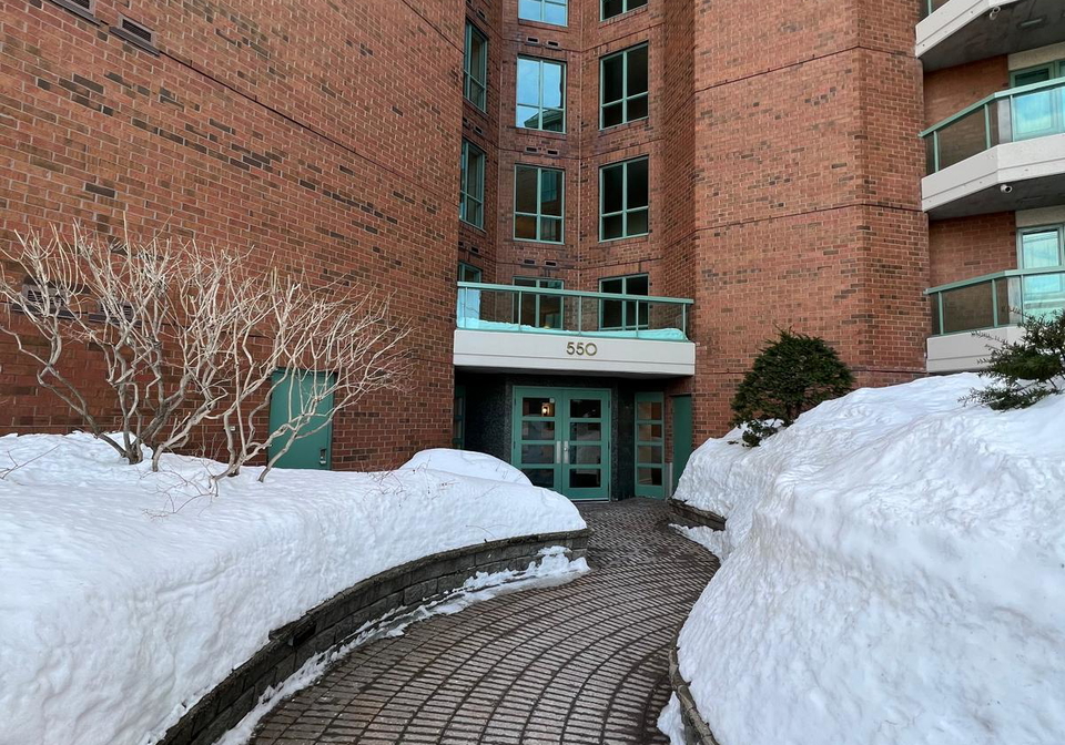 550-cambridge-street-s-ottawa-ontario-x12836082