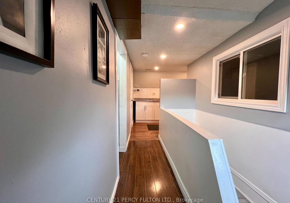 108-cumberland-avenue-hamilton-ontario-x12836290