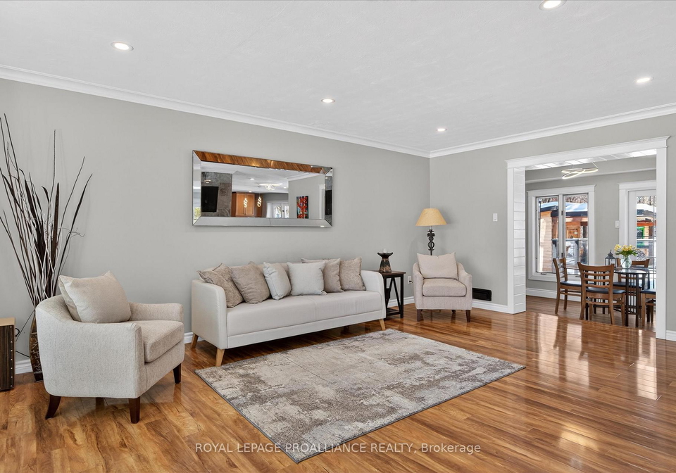 960-weller-street-n-peterborough-ontario-x12838398