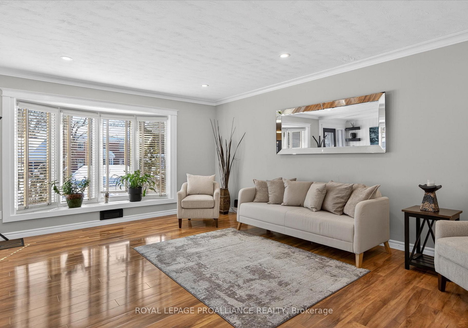 960-weller-street-n-peterborough-ontario-x12838398