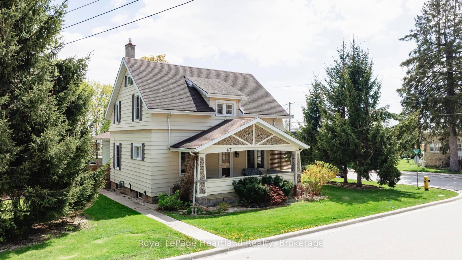 47-james-street-south-huron-ontario-x12838530