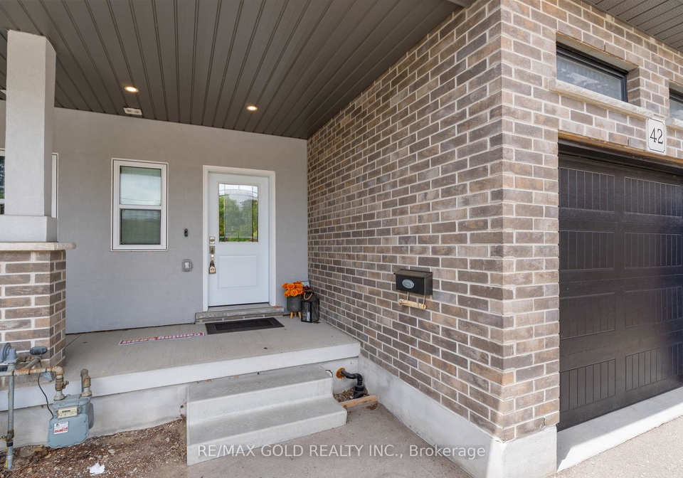 42-fifth-avenue-kitchener-ontario-x12838538