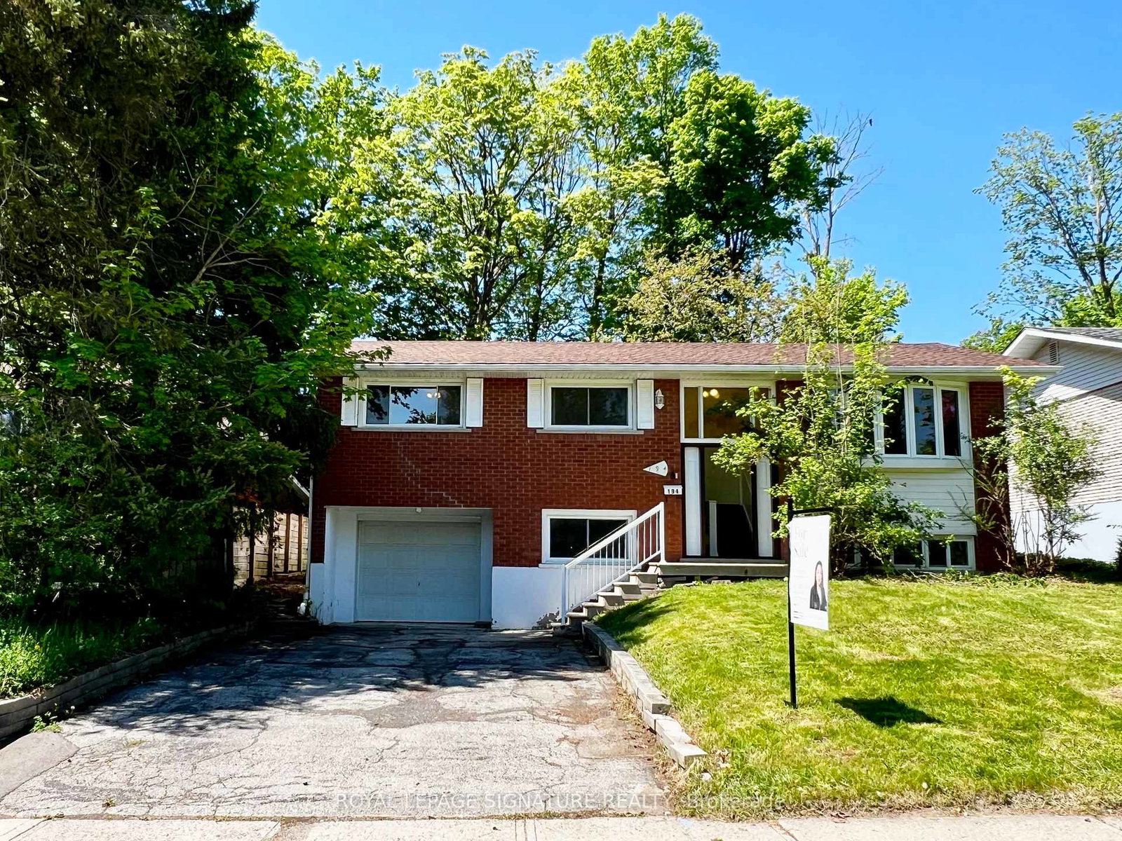 194-cedarbrae-avenue-waterloo-ontario-x12838846