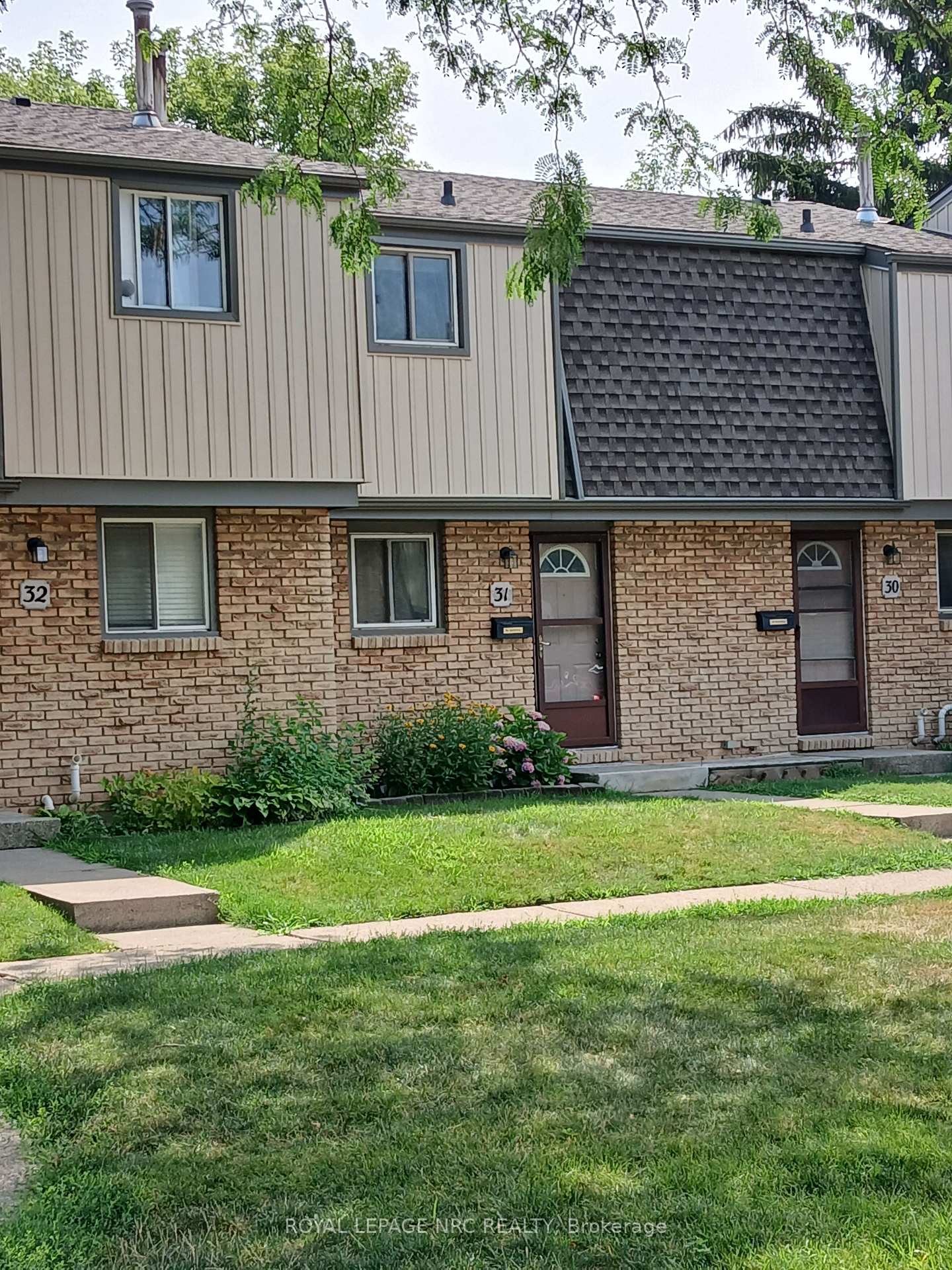 302-vine-street-st-catharines-ontario-x12838892