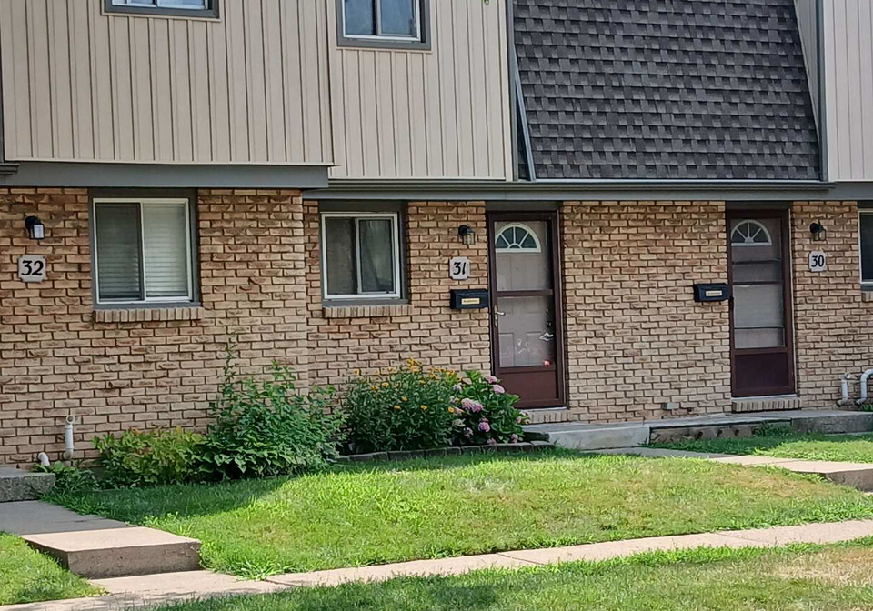 302-vine-street-st-catharines-ontario-x12838892
