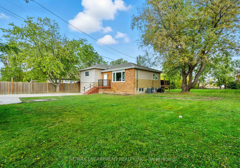 293-regional-road-20-hamilton-ontario-x12839142
