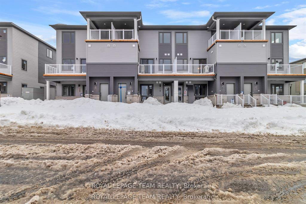 1004-parnian-private-ottawa-ontario-x12840702