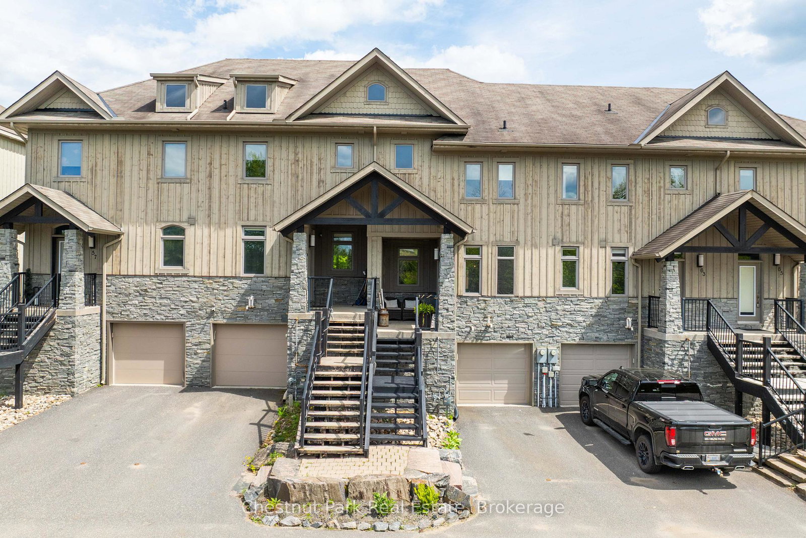 61-rockmount-crescent-gravenhurst-ontario-x12840968
