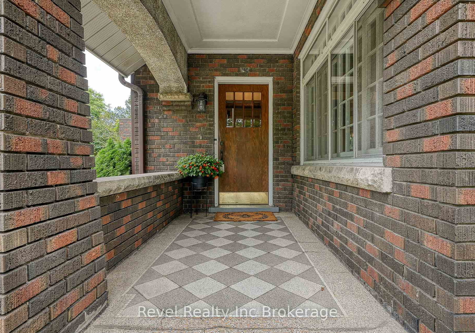 140-vansittart-avenue-woodstock-ontario-x12841034