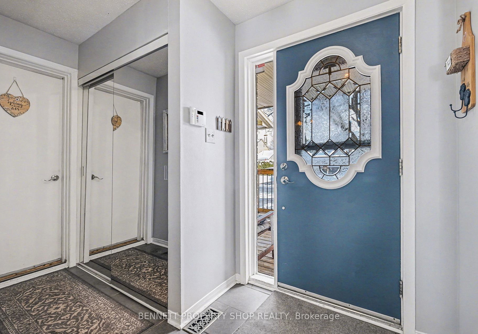 4-bartley-crescent-ottawa-ontario-x12841424