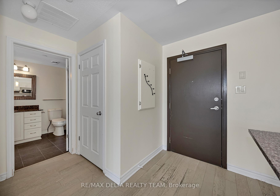 140-montblanc-private-ottawa-ontario-x12841450
