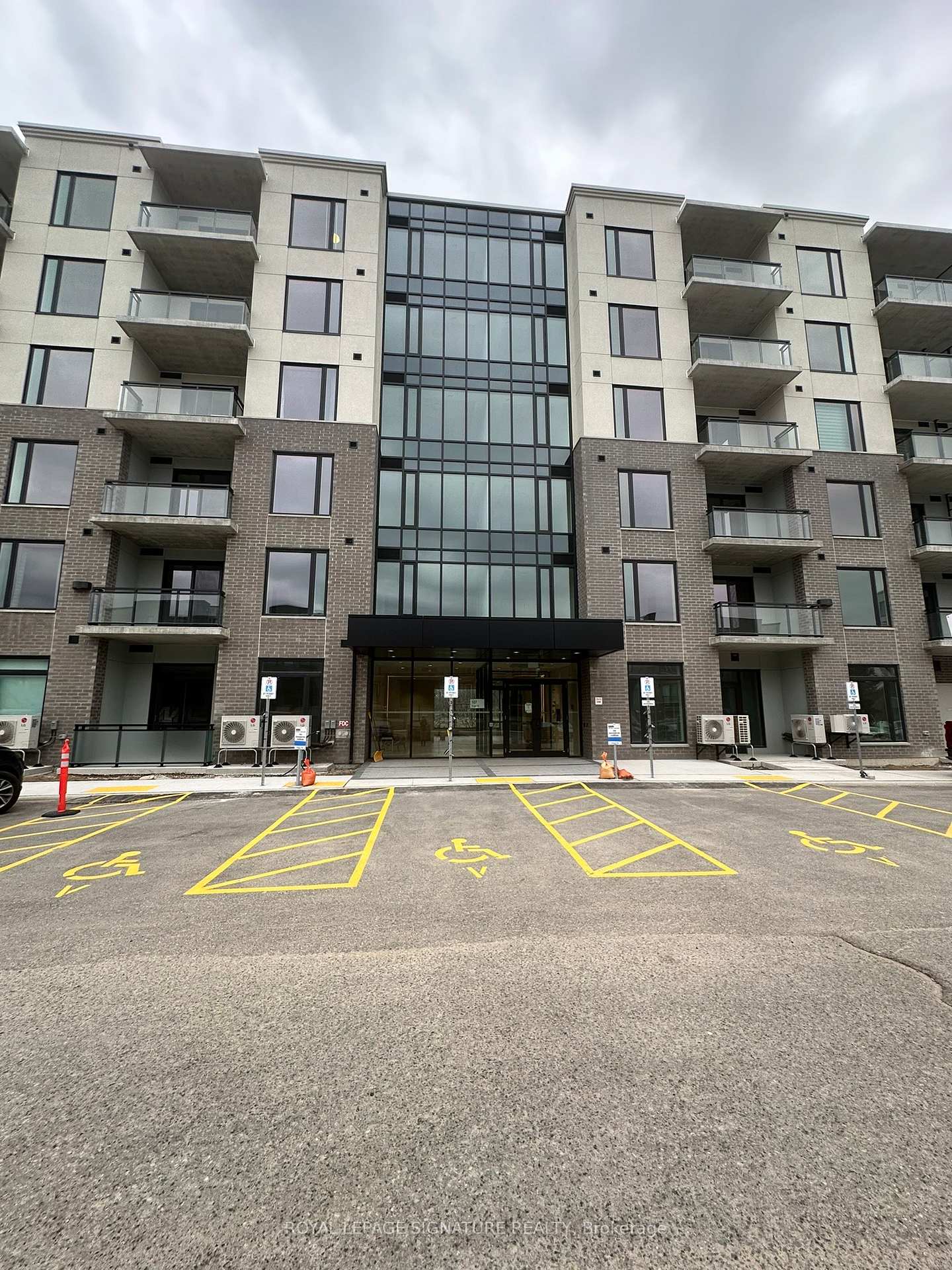 107-roger-street-waterloo-ontario-x12841474