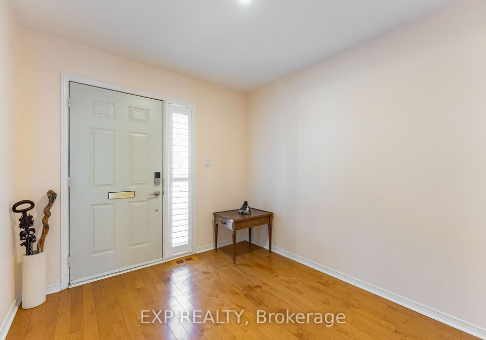 111-echo-drive-ottawa-ontario-x12841556