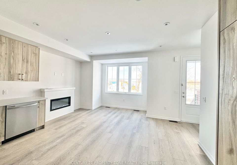 39-kingbird-common-cambridge-ontario-x12841680