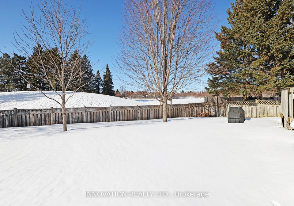 31-silver-horse-crescent-kanata-ontario-x12841830