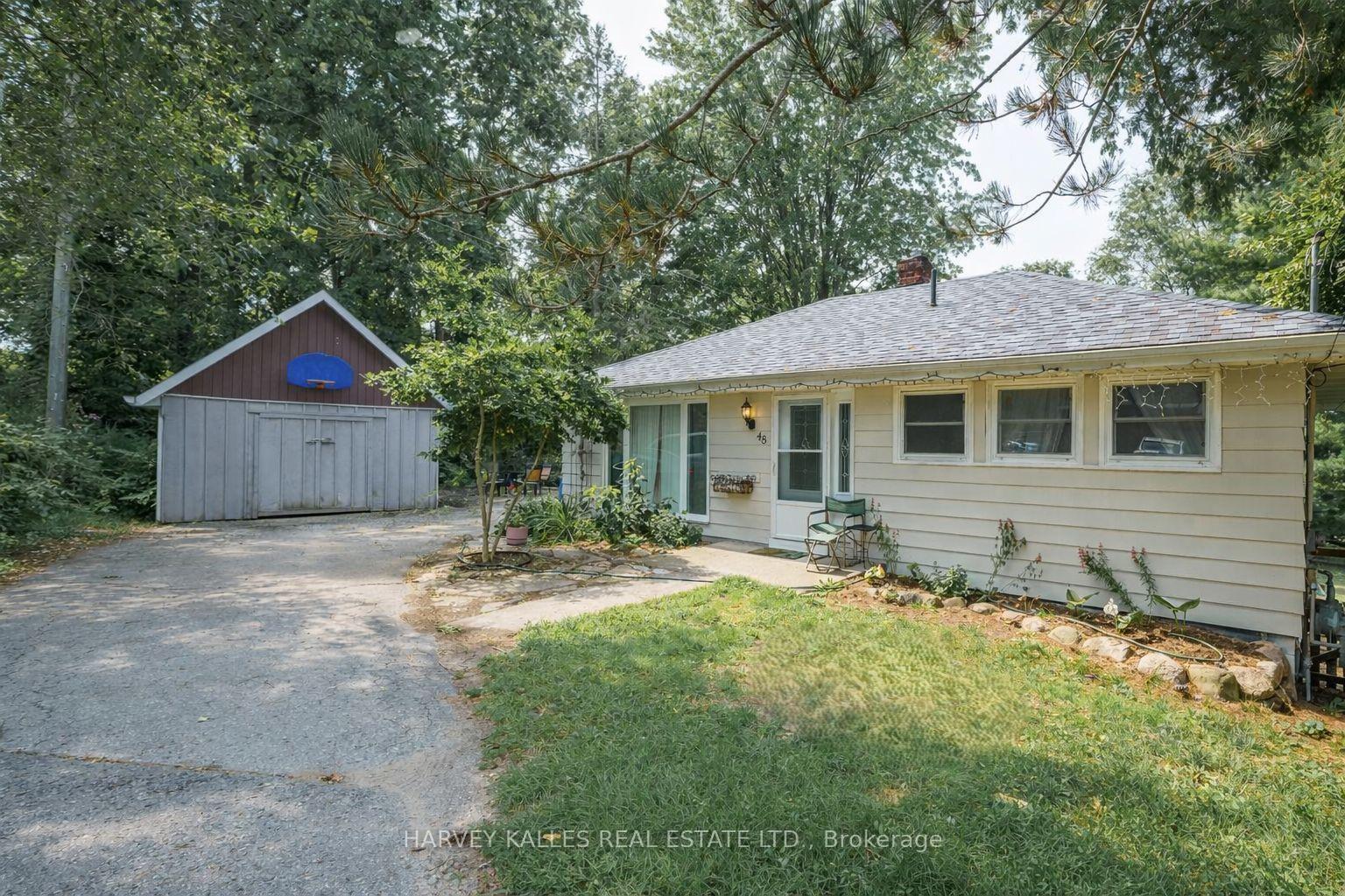 48-ontario-street-prince-edward-county-ontario-x12842092