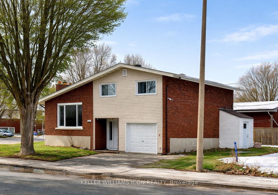 2206-navaho-drive-ottawa-ontario-x12842184