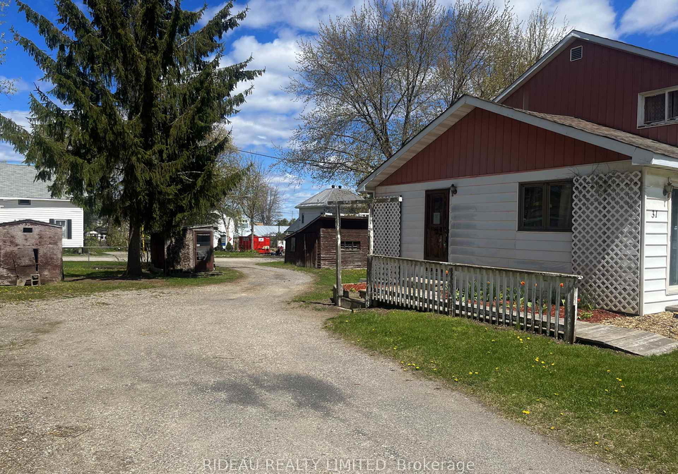 31-colborne-street-rideau-lakes-ontario-x12842744