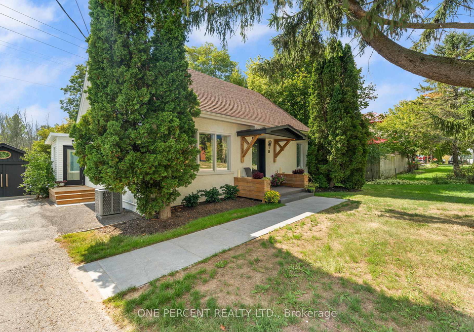 18-stanley-street-prince-edward-county-ontario-x12843000