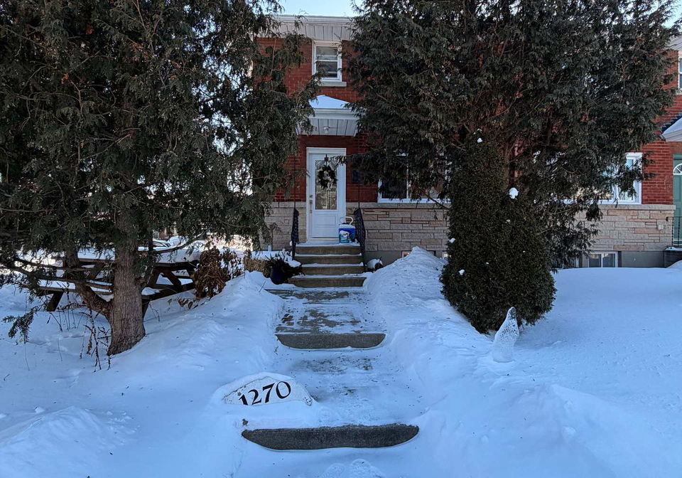 1268-1270-erie-avenue-ottawa-ontario-x12843166