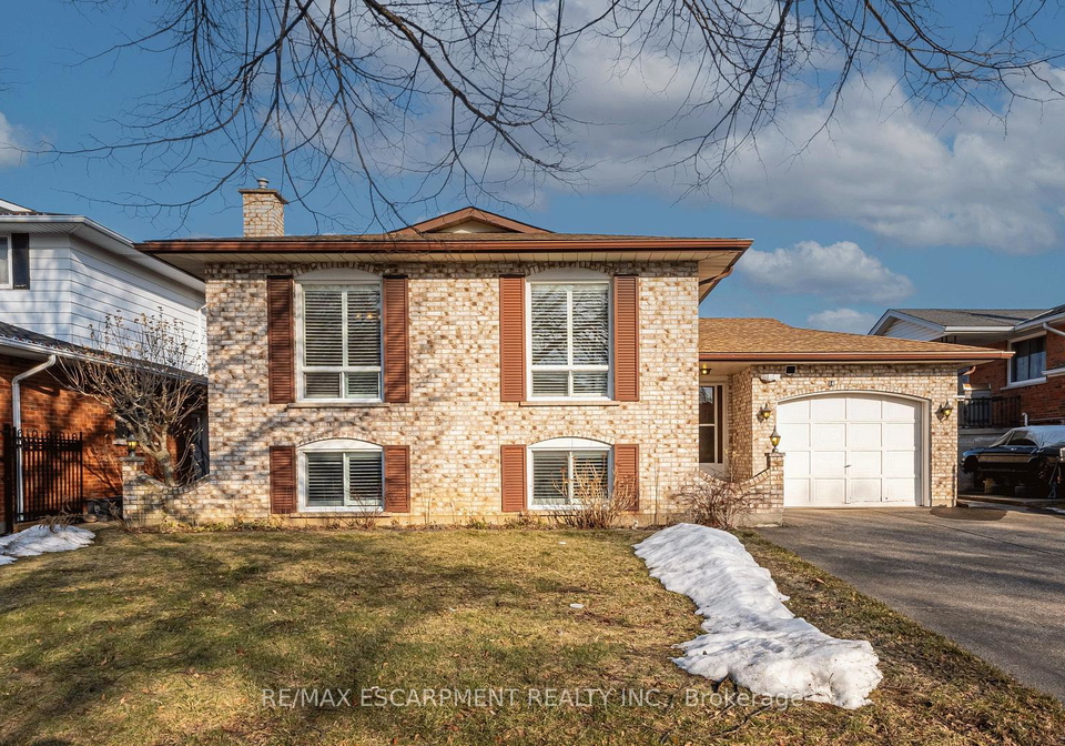 14-eagleson-drive-st-catharines-ontario-x12843298