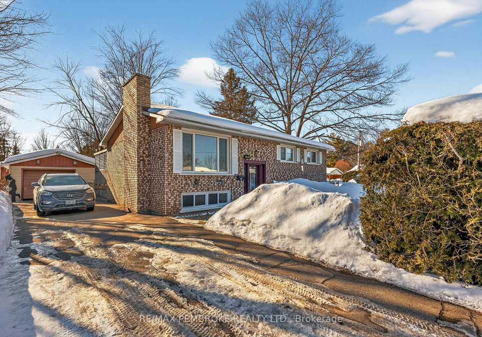 17-roy-street-petawawa-ontario-x12843506