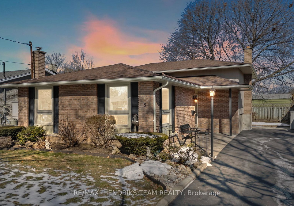 5-sheridan-drive-st-catharines-ontario-x12843534