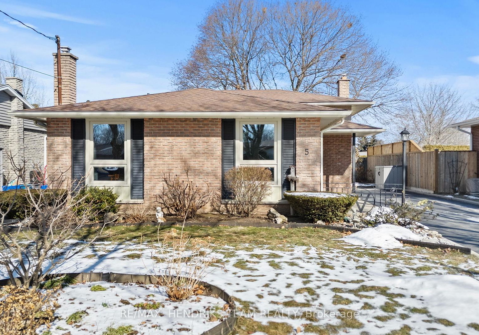 5-sheridan-drive-st-catharines-ontario-x12843534