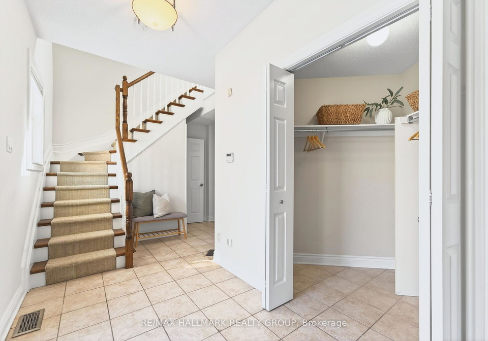 6-harvey-street-ottawa-ontario-x12843620