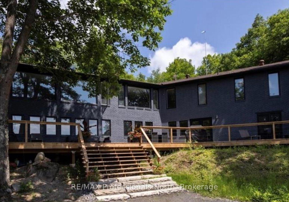 1023-ril-lake-road-lake-of-bays-ontario-x12843842