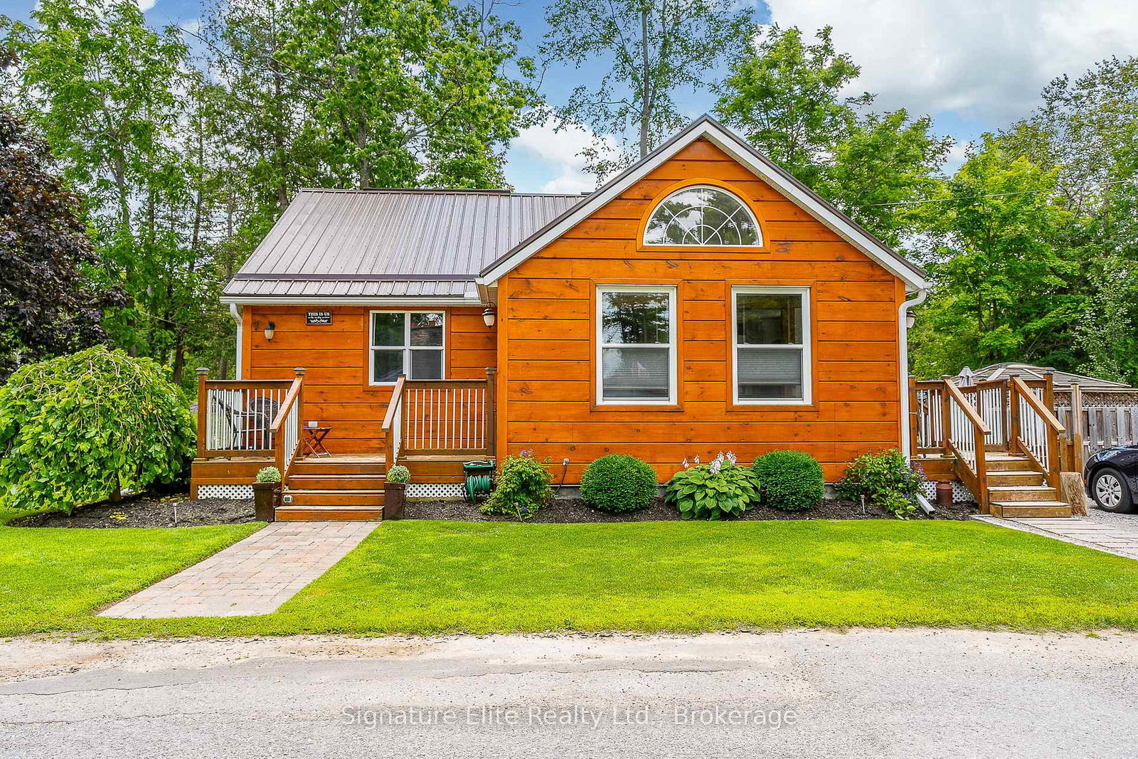 3-lambs-lane-kawartha-lakes-ontario-x12843952