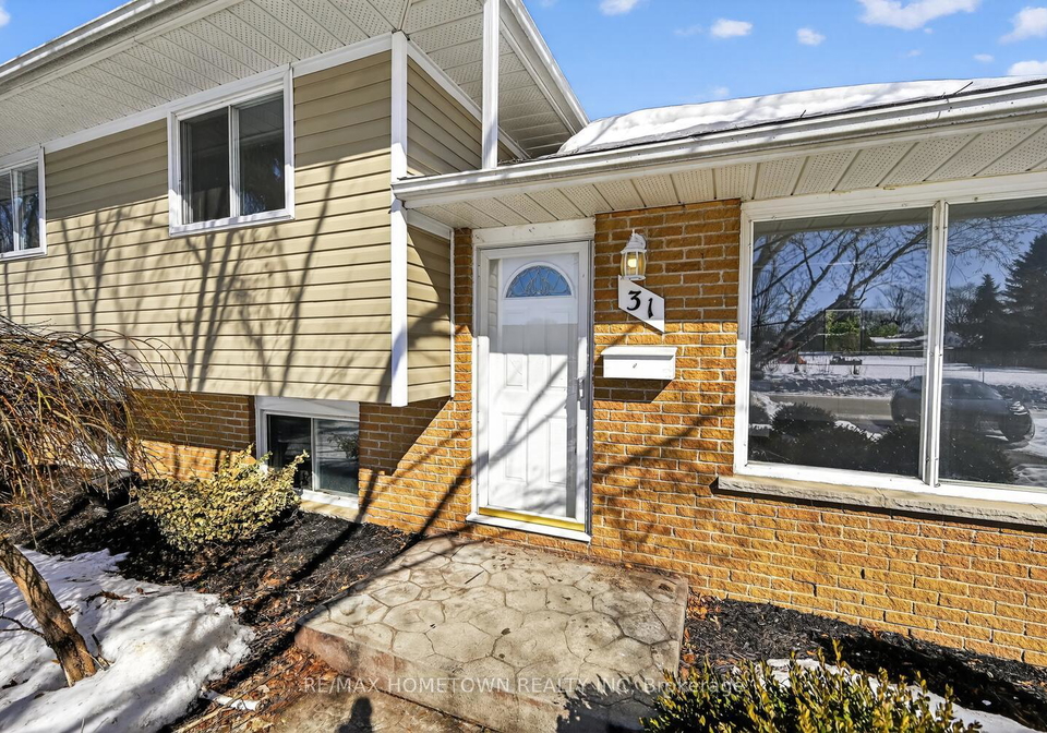 31-vanier-drive-brockville-ontario-x12843980
