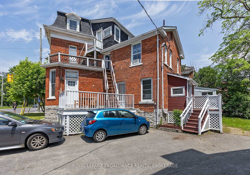 125-king-street-e-kingston-ontario-x12844218