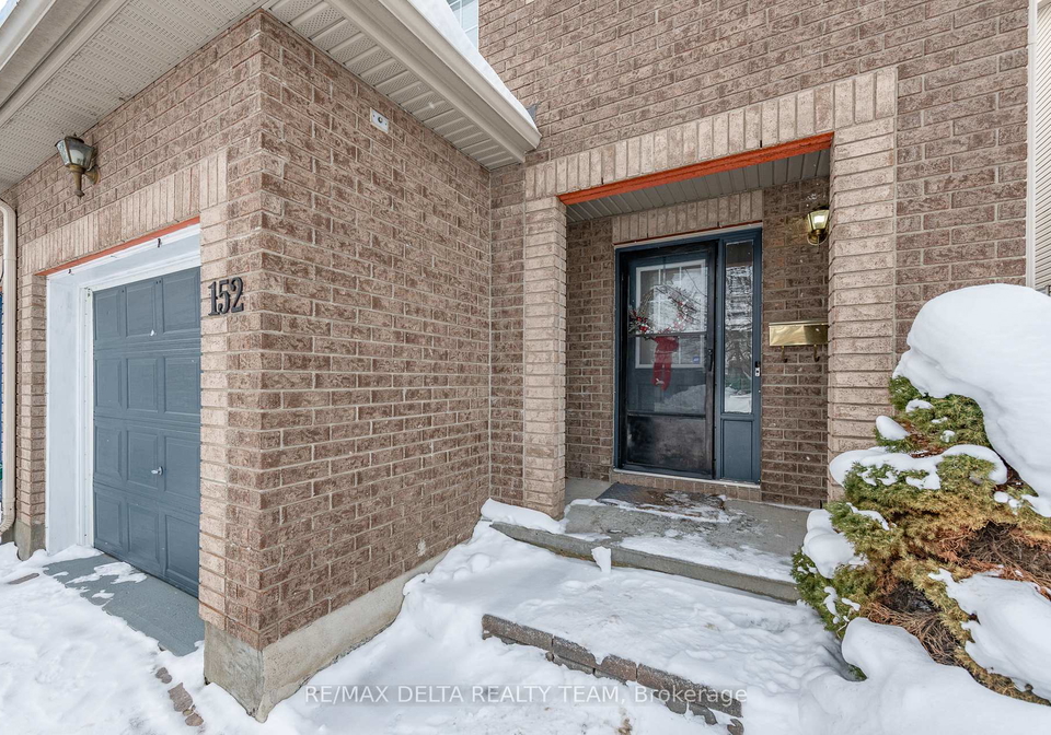152-ludlowe-street-ottawa-ontario-x12844608