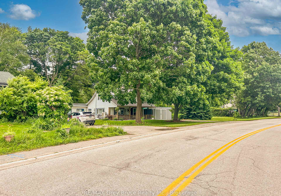 303005-grey-15-road-meaford-ontario-x12845128