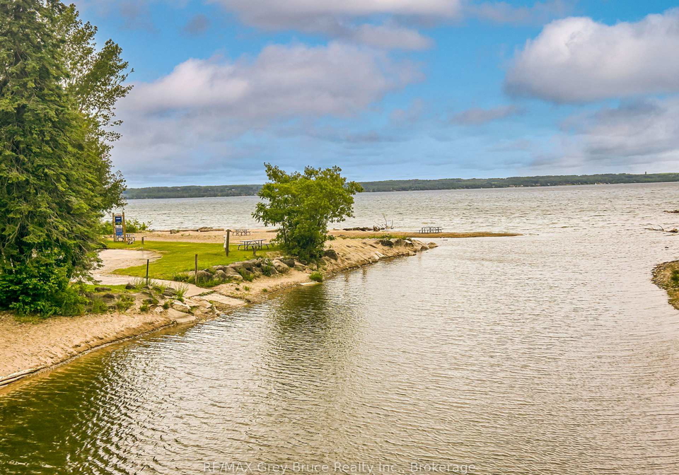 303005-grey-15-road-meaford-ontario-x12845128