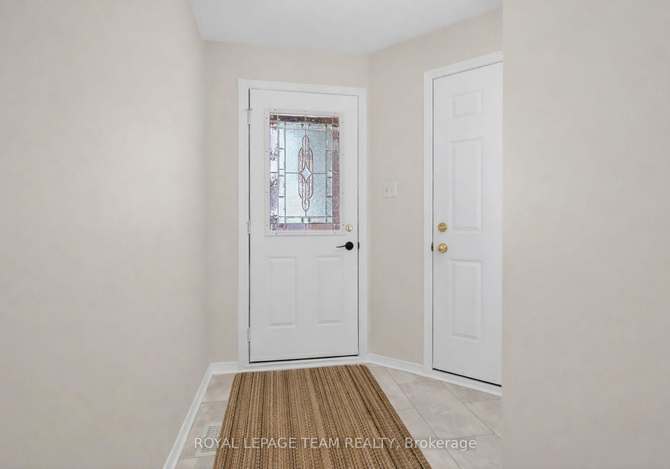 84-newborough-crescent-ottawa-ontario-x12845184